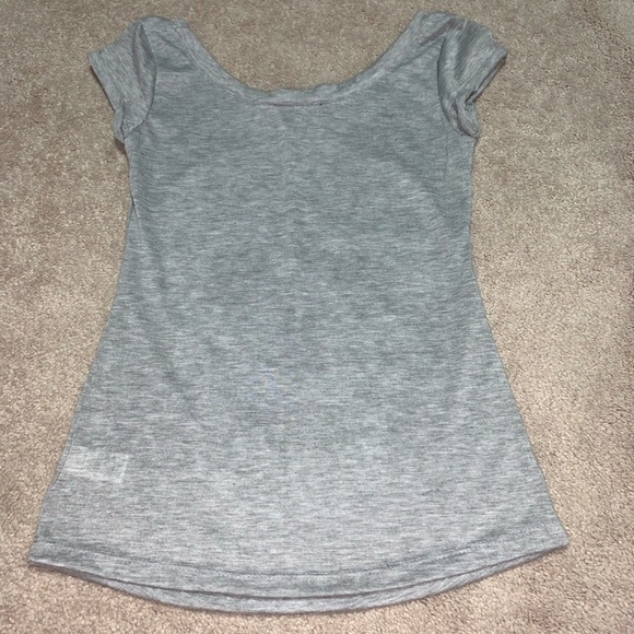 White Lace Skull T-shirt - Picture 3 of 4